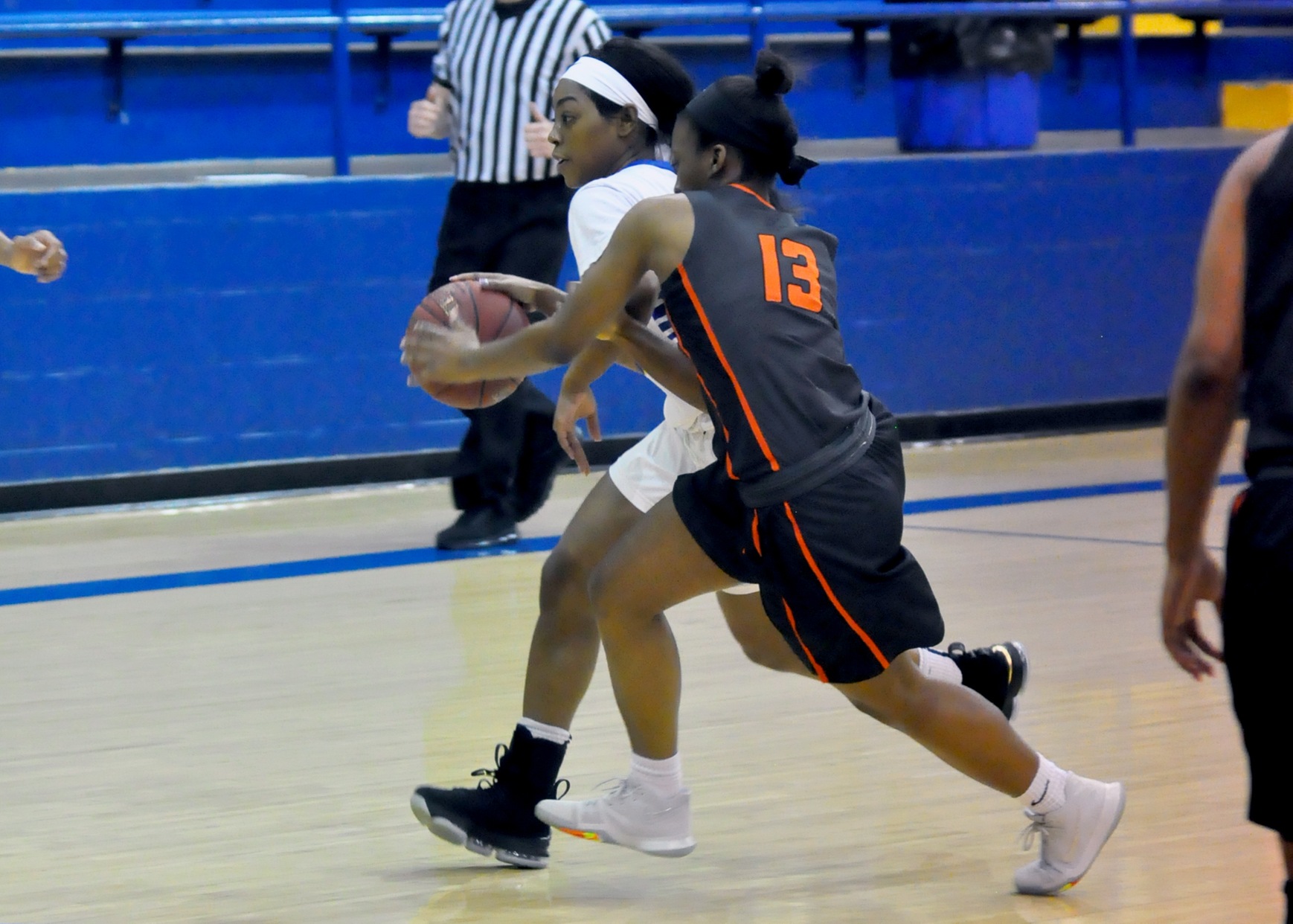 2017-18 Women's Basketball Photos