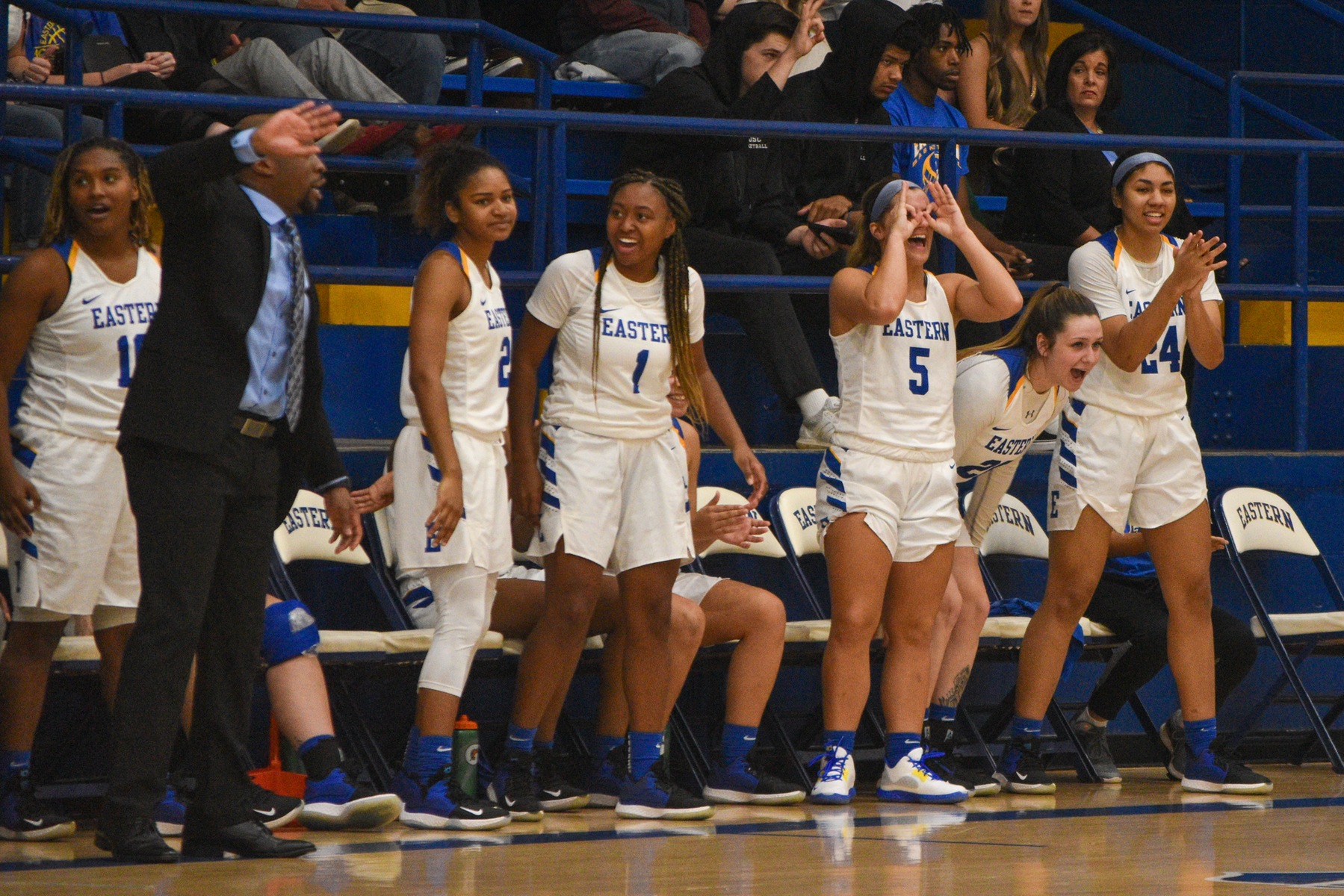 2019-20 Women's Basketball Photos